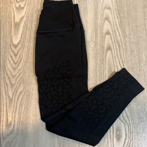 Victoria’s Secret leggings (size:small)